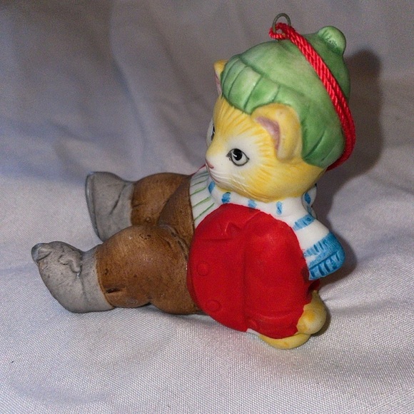 Kitty Cucumber Vintage Holiday Christmas Cat Ice Skater Ornament 1985 - Picture 5 of 12